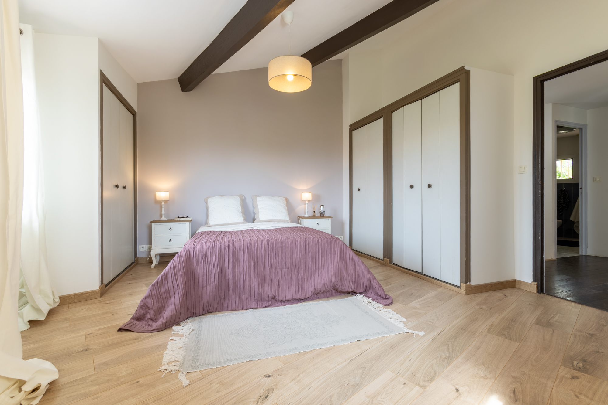 Chambre-Parents-decorée par le home stager a Eguilles.jpg