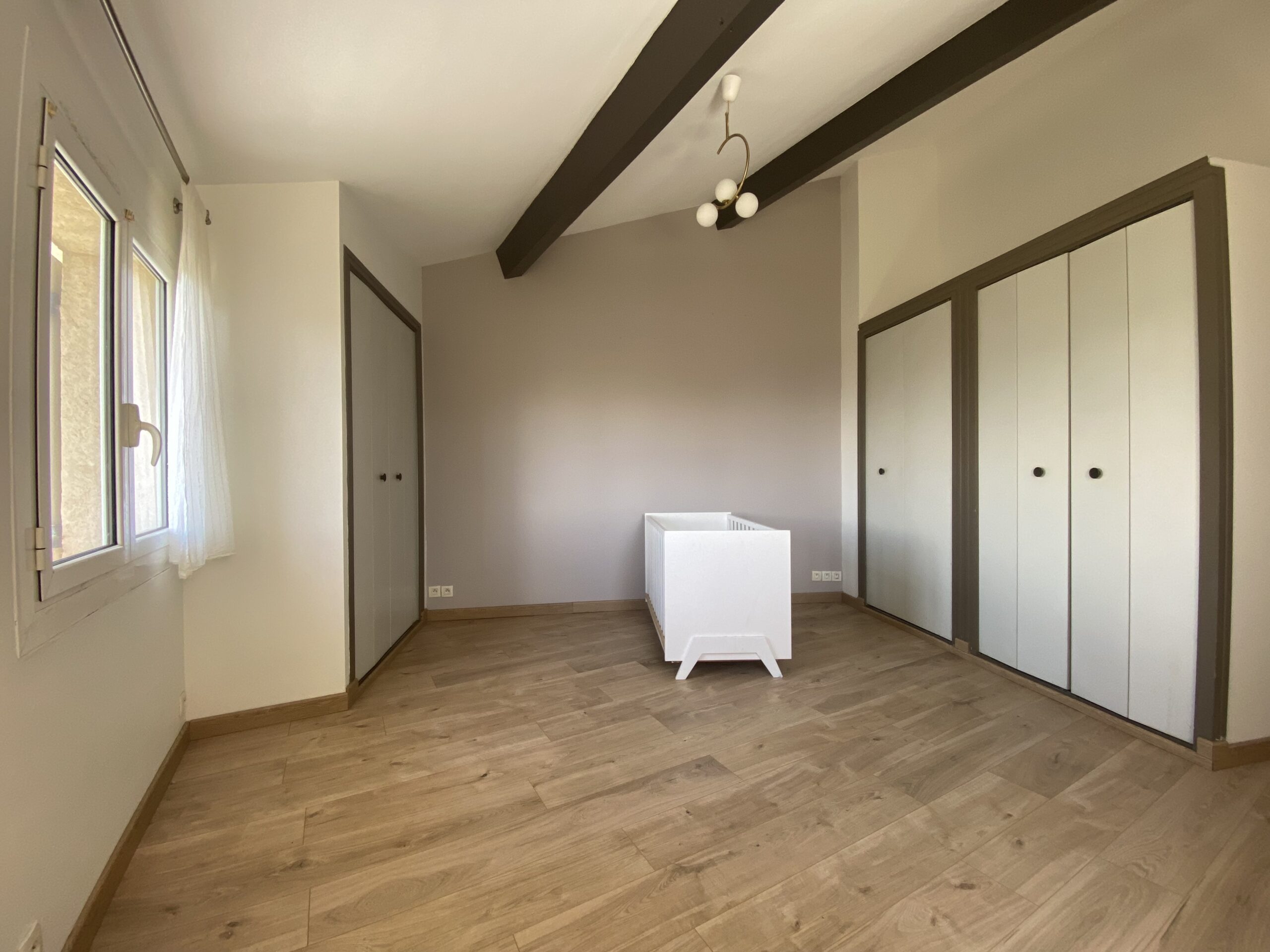 Chambre-parents-Eguilles-avant-passage-du home stager-scaled.jpg